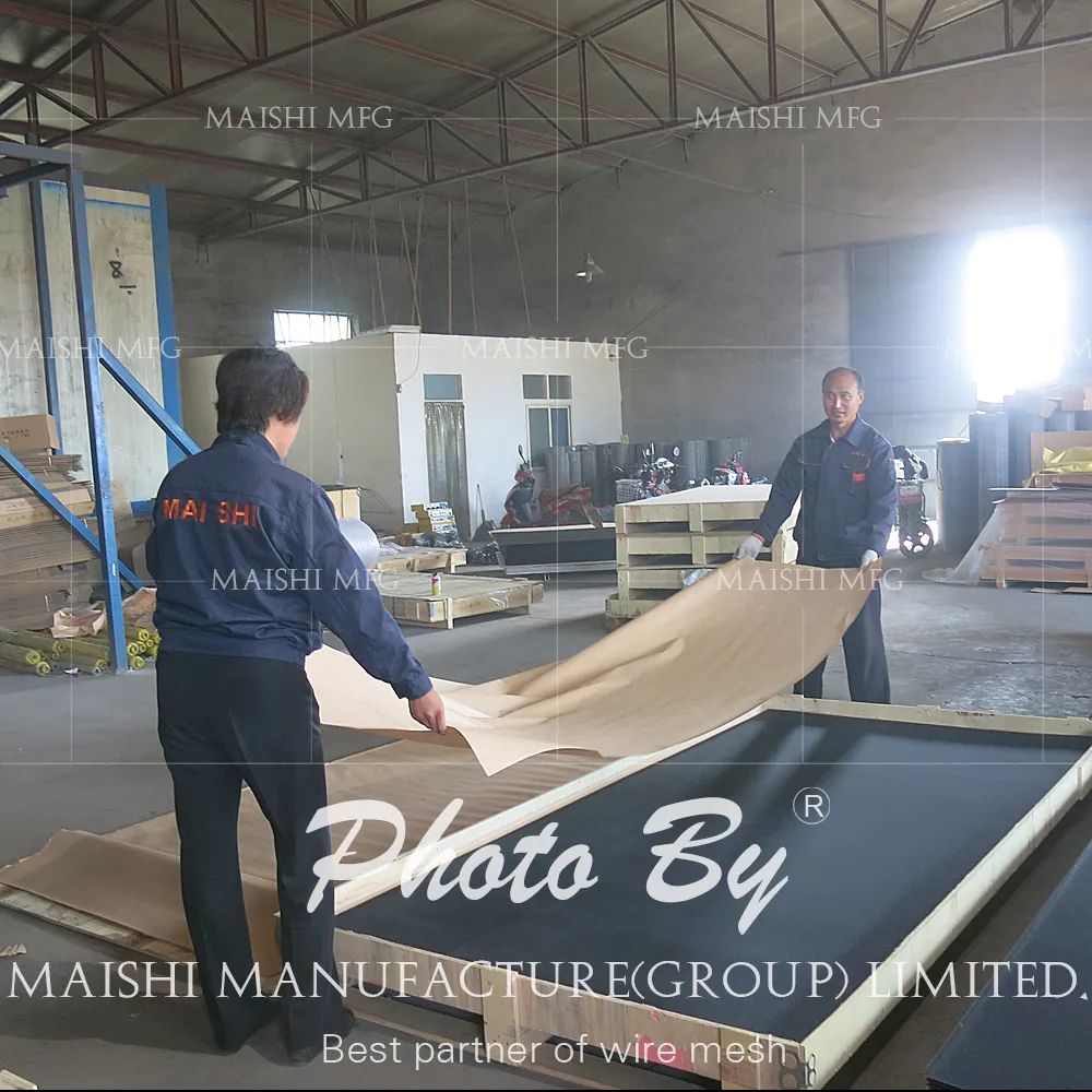 What is the installation method of Security screen mesh ?